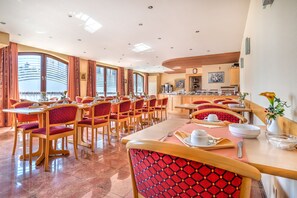 包含每日欧式早餐