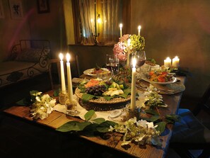 画廊客房 | 高档床上用品、羽绒被、记忆海绵床垫、特色装修