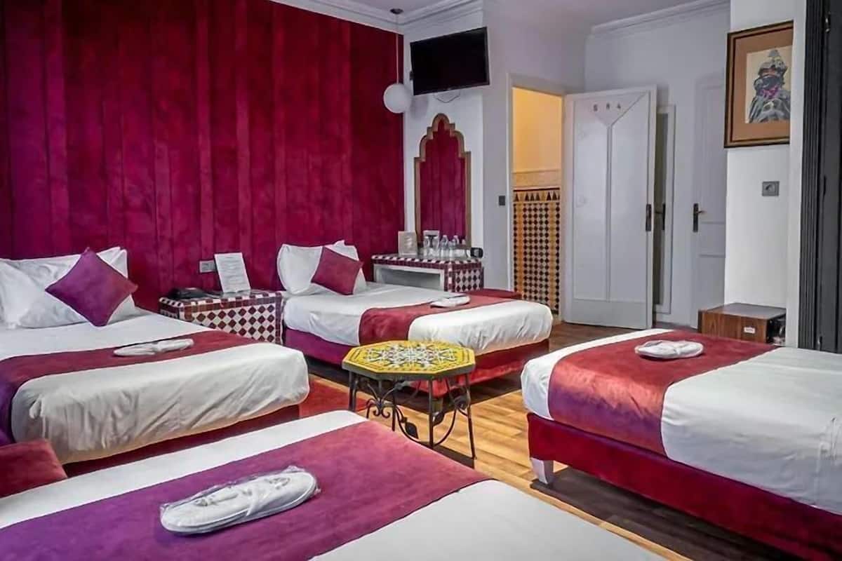 Superior-Zimmer, 1 Schlafzimmer | 1 Schlafzimmer, schallisolierte Zimmer, kostenloses WLAN, Bettwäsche