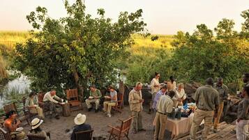 Luxury Tent | BBQ/picnic area