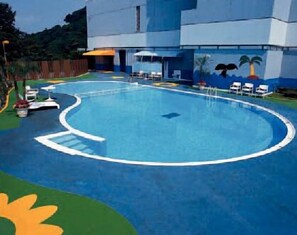 Piscina a l'aire lliure 