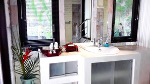 Villa 2 Bedrooms with Private Pool | Bathroom sink - BB PoolVilla (Krabi)