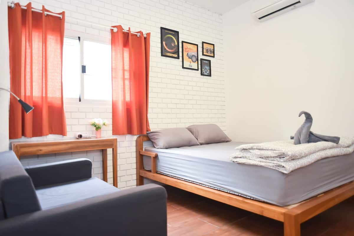 Deluxe Double Room | Minibar, desk, laptop workspace, rollaway beds