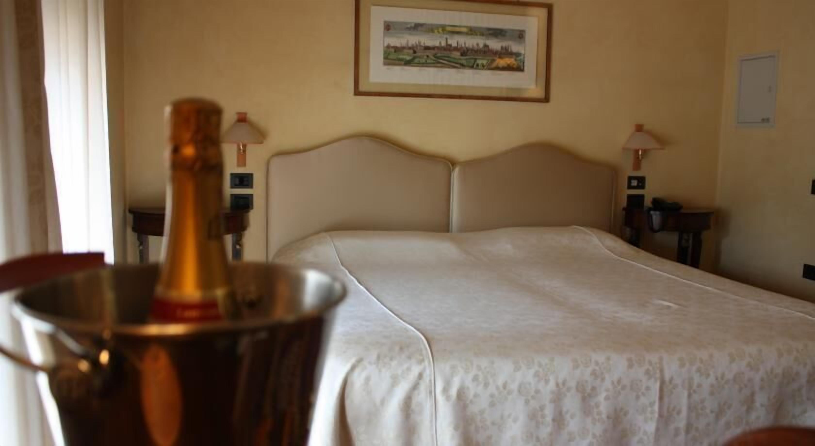 in-room safe, free wifi, bed sheets, wheelchair access