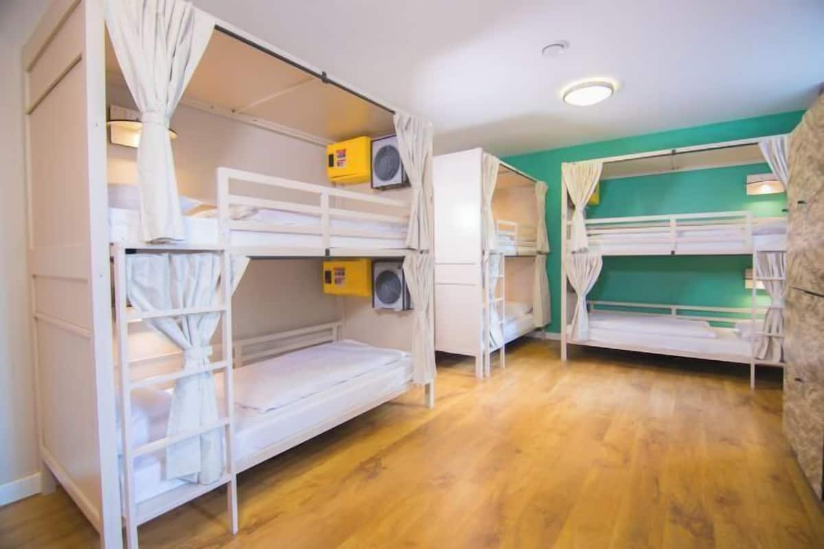 1 habitación, caja de seguridad en la habitación y wifi gratis