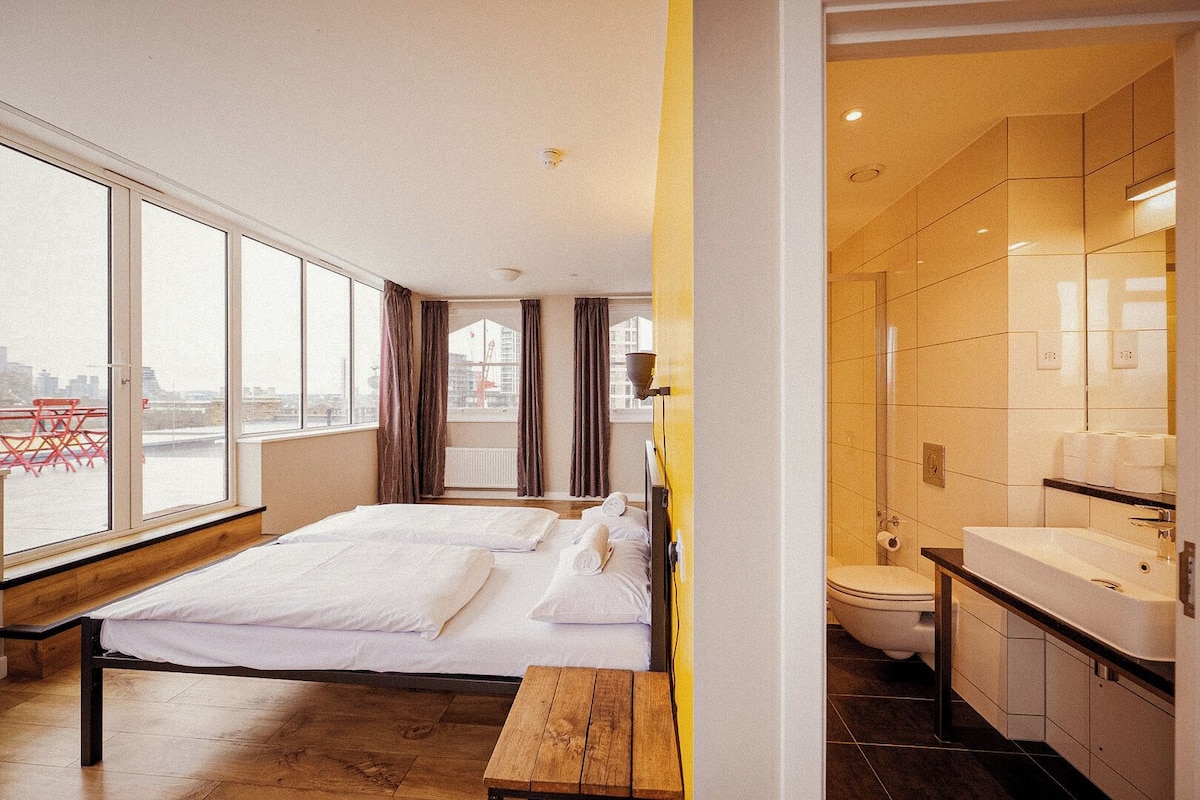 Coffres-forts dans les chambres, Wi-Fi gratuit, draps fournis