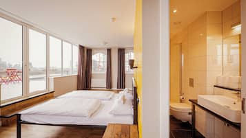 Private 4-Bed Room with Rooftop Terrace | In-room safe, free WiFi, bed sheets