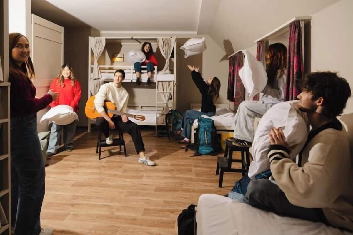 Coffres-forts dans les chambres, Wi-Fi gratuit, draps fournis