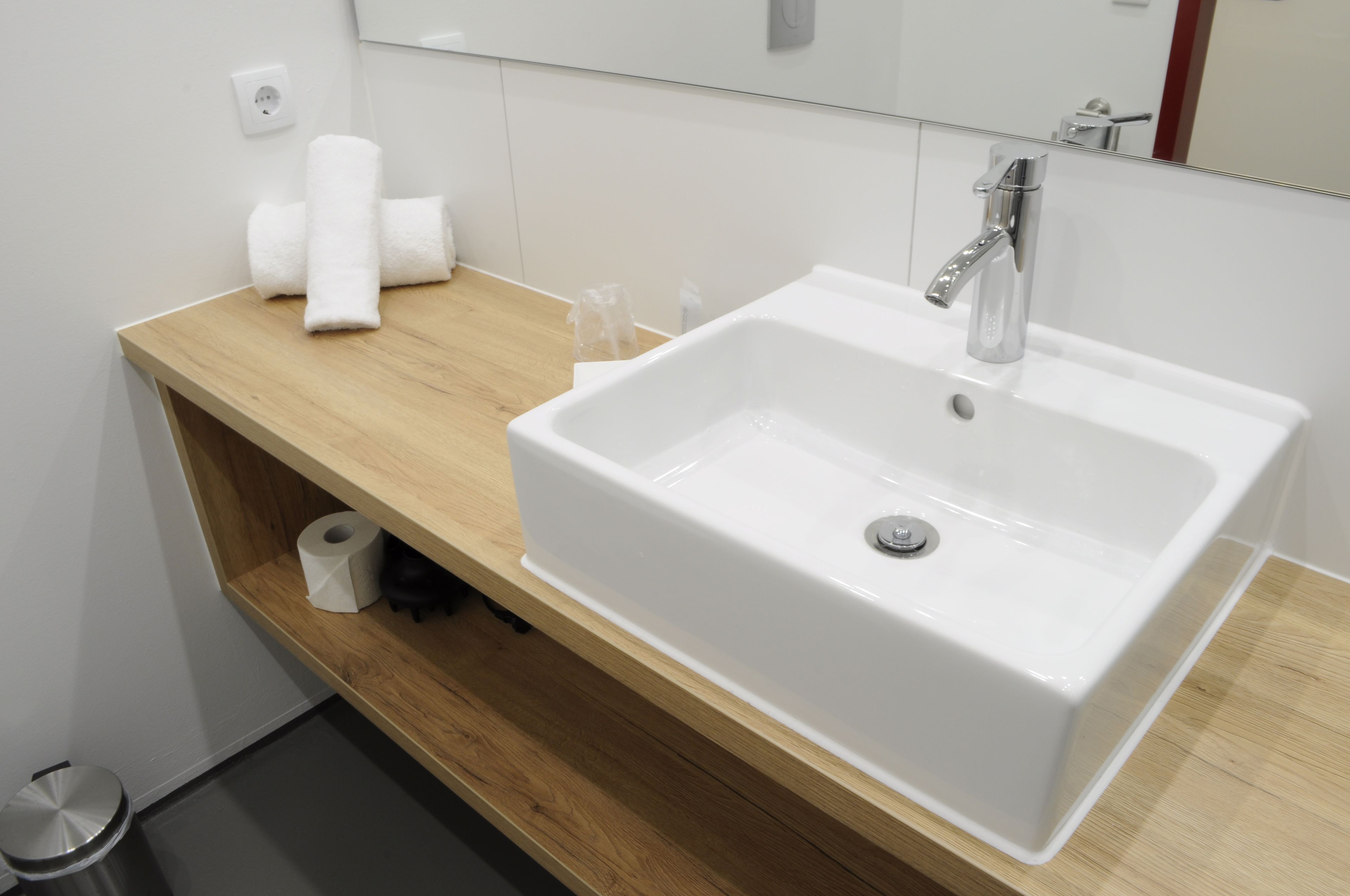 comfort double room, 1 king bed, non smoking, city view | bathroom | shower, free toiletries, hair dryer, towels