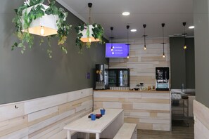 Daily buffet breakfast for a fee - Hotel Alda Estación Vigo (Vigo)