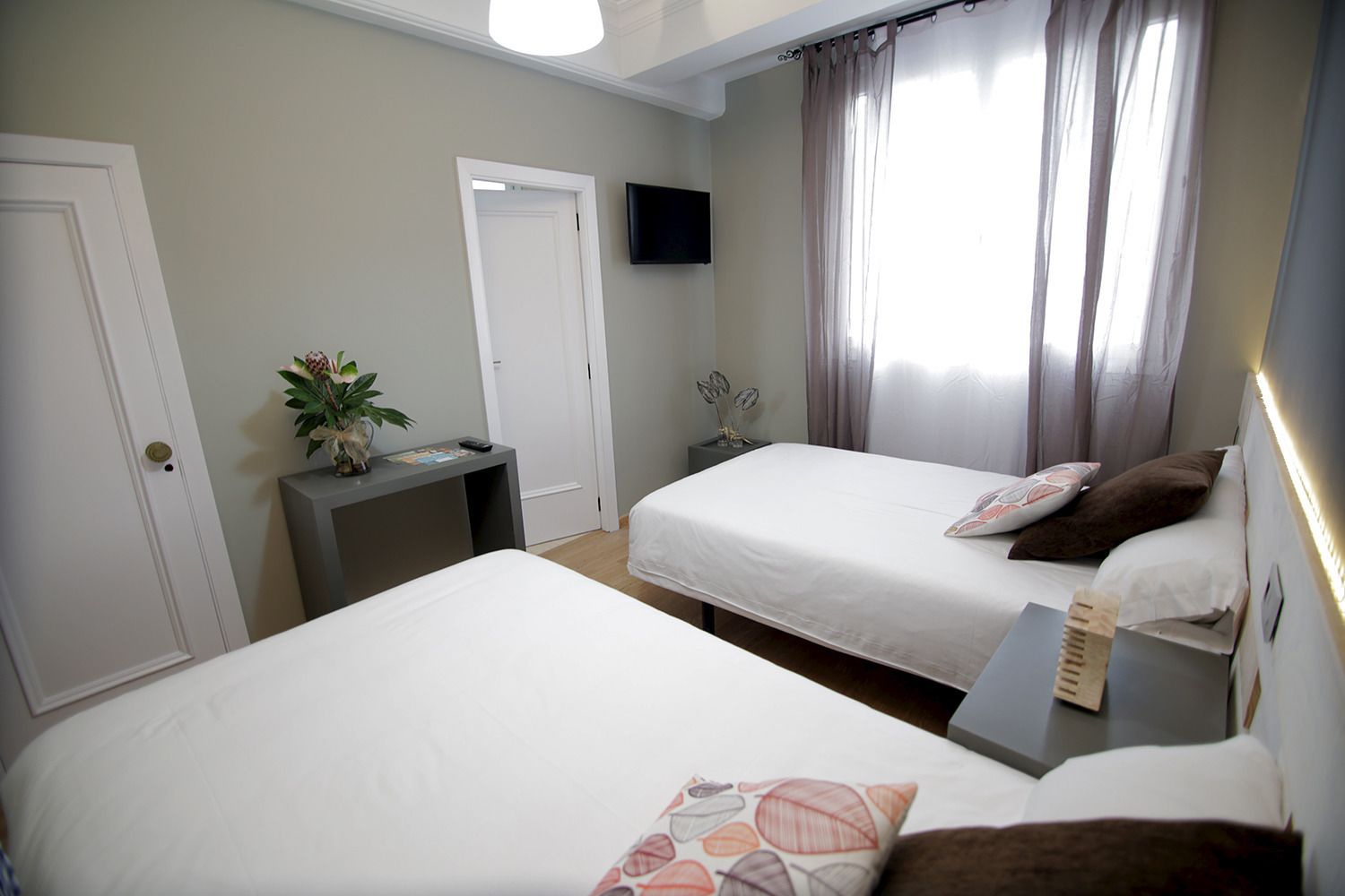 double or twin room | premium bedding, desk, free wifi, bed sheets