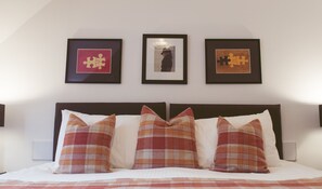 Habitación con 1 cama doble o 2 individuales (Room 1) | Decoración individual, mobiliario individual, escritorio