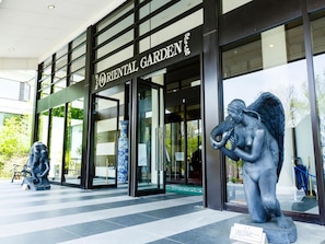 Façana frontal de l'allotjament