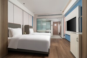 2 Twin Bed Standard City View Non-Smoking | Down comforters, free minibar, in-room safe, individually decorated - Holiday Inn Express Xiamen Lushan by IHG (Xiamen)