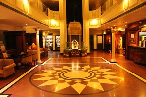 Interior entrance - Quality Inn Residency (Hyderabad)