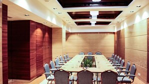 Meeting facility - Quality Inn Residency (Hyderabad)