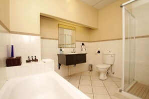 Bathroom - Benvenuto Conference and Train (Randburg)