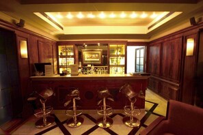 Bar (in der Unterkunft)