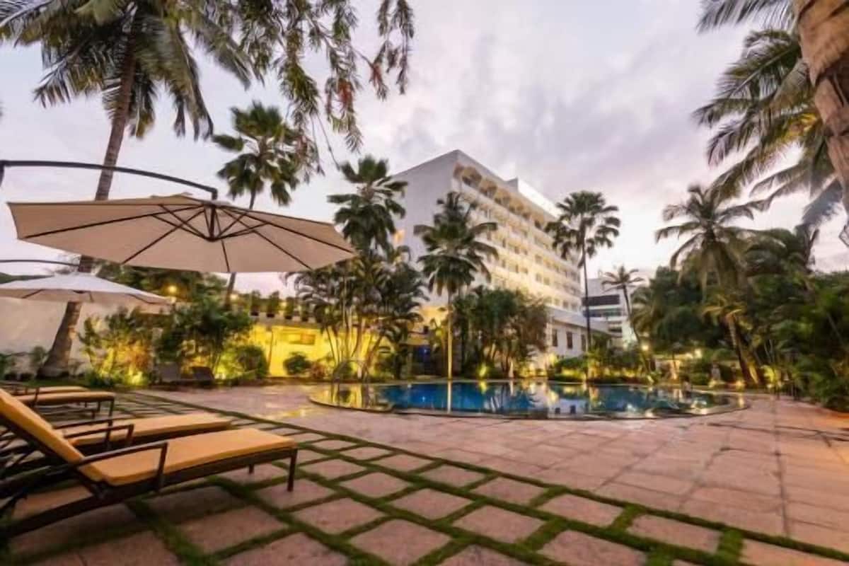 Pool | Outdoor pool