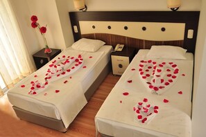 Room - Lavitas Hotel (Side)