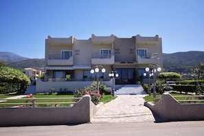 Exterior - Altis Hotel (Malia)