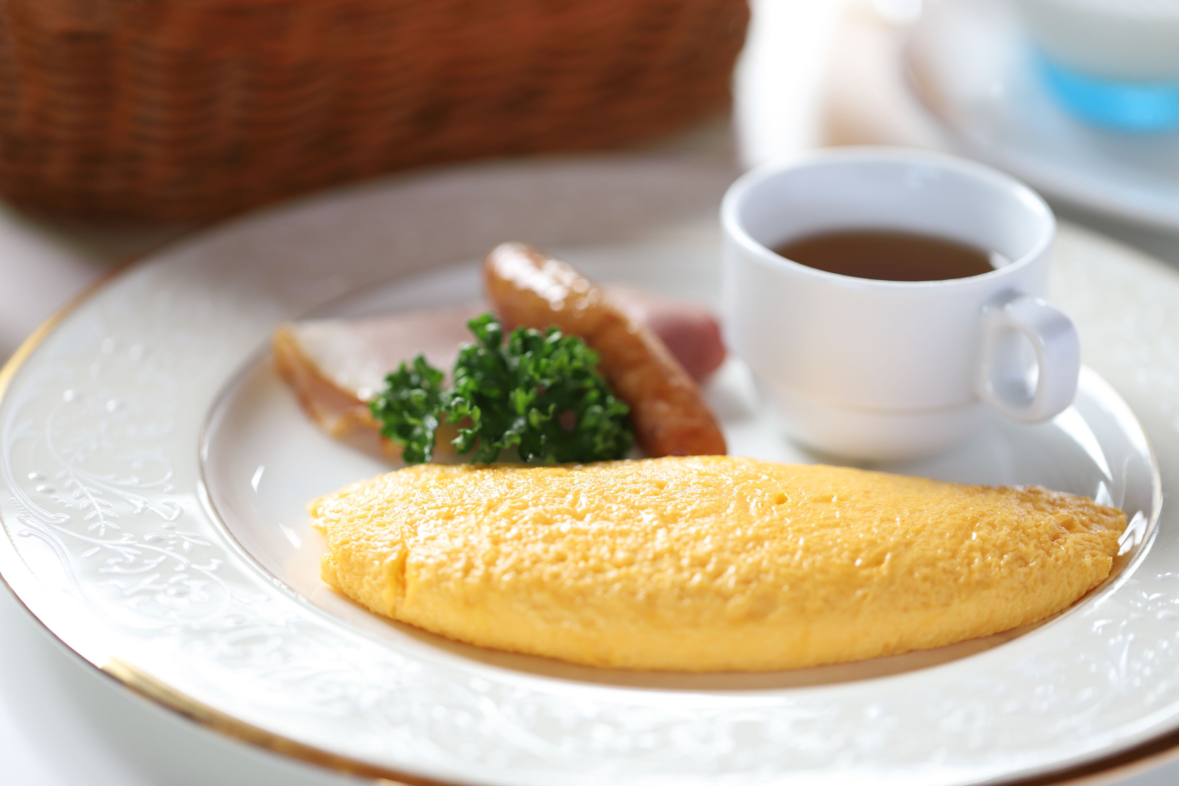 daily full breakfast (jpy 3850 per person)
