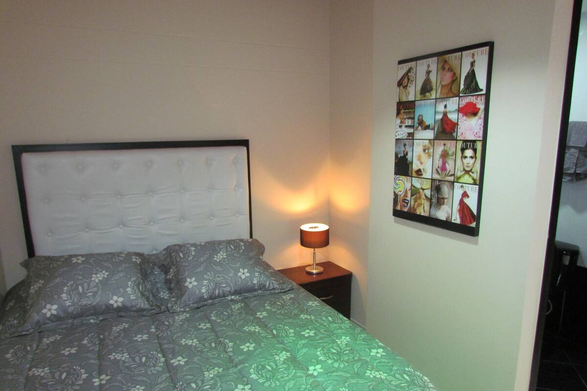 1 bedroom, in-room safe, individually decorated, individually furnished