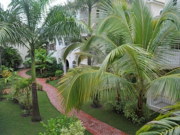 Property grounds - Two Bedroom Condo Wifi (Punta Cana)
