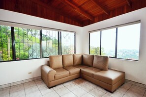 Living room - Casa Reflejos Apartamento 7 (Escazu)