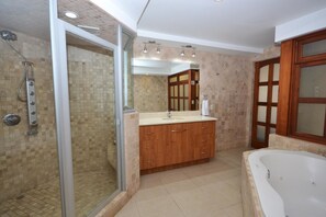 Bathroom - Casa Reflejos Apartamento 4 (Escazu)