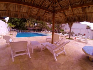 Outdoor pool - Cartagena Beach Hostel (Cartagena de Indias)