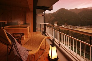 Luxury Suite, Private Bathroom, Executive Level | View from room