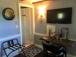 Suite, 1 King-Bett, Bergblick | Fernseher