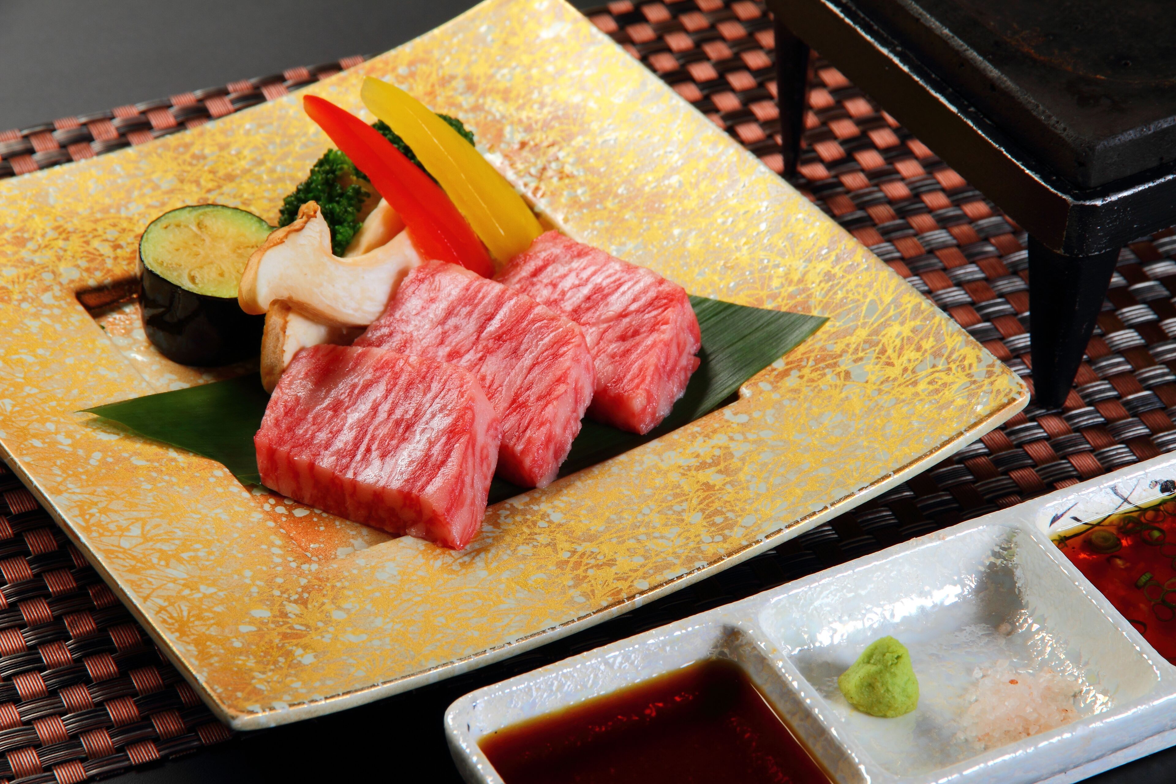 餐飲