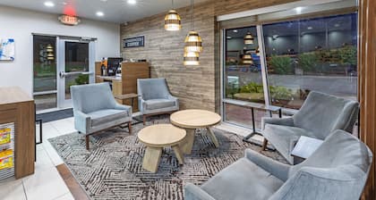 Candlewood Suites Muskogee by IHG