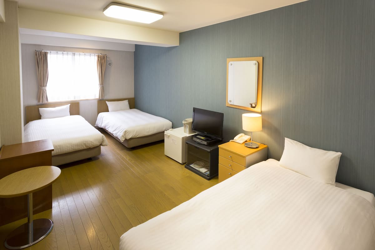 Desk, iron/ironing board, free WiFi, bed sheets