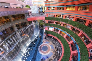 Shopping mall