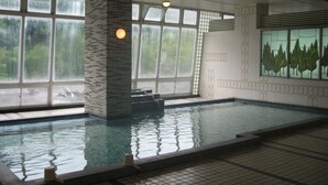 Indoor pool - Itaniya (Sakurai)