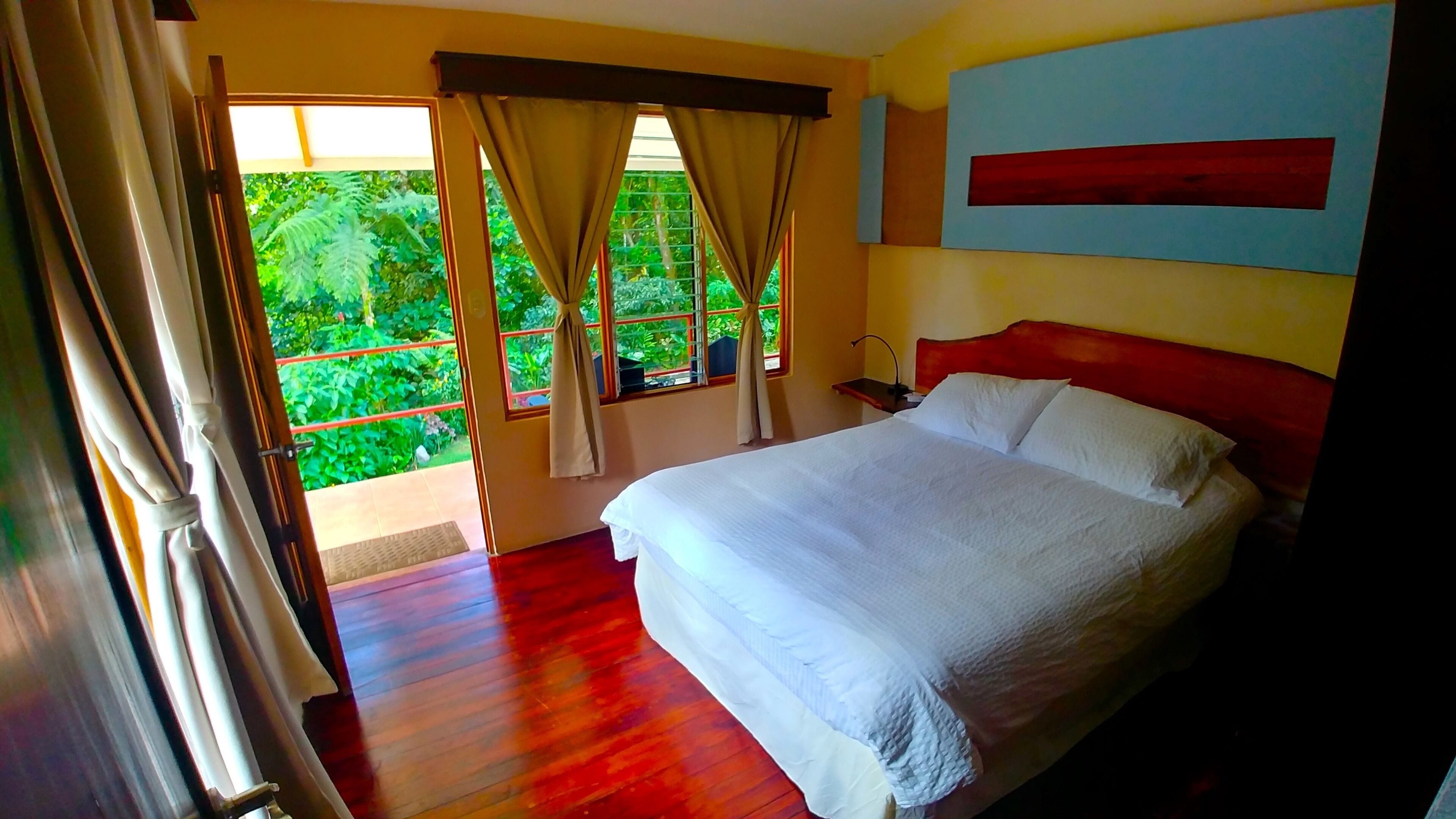 standard double room, 1 queen bed | premium bedding, free wifi, bed sheets