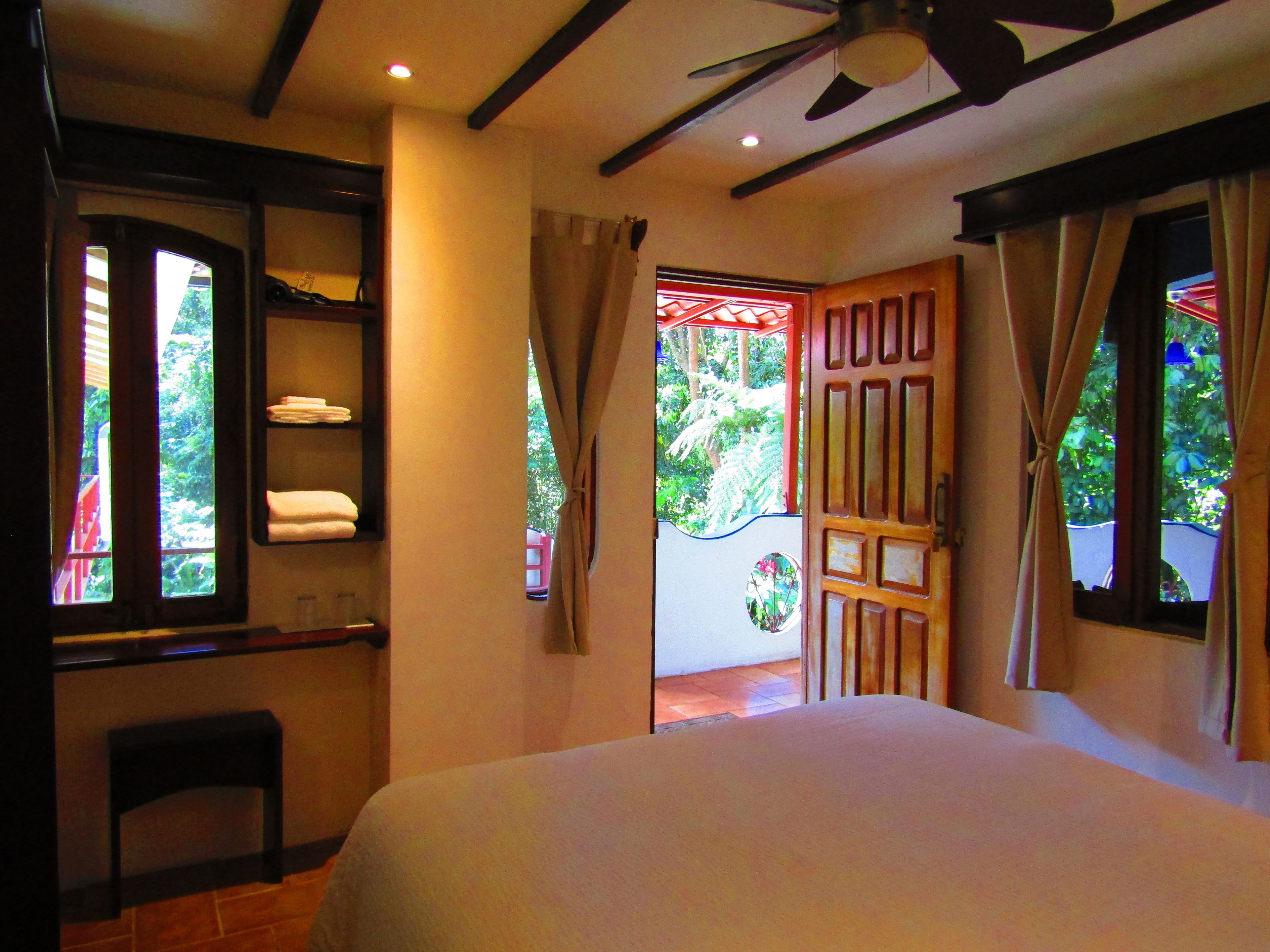 standard double room, 1 queen bed | premium bedding, free wifi, bed sheets