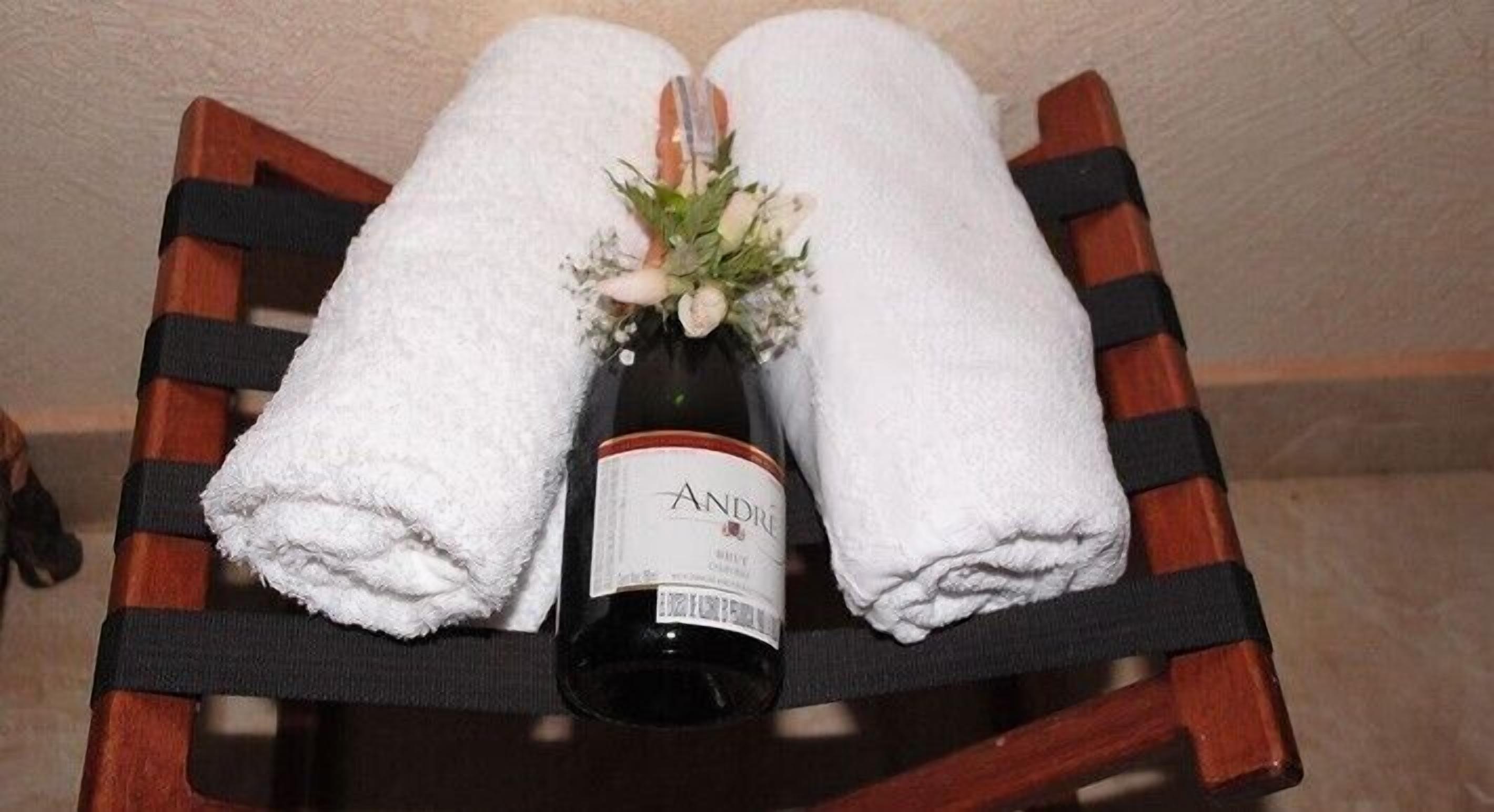 honeymoon double room | 1 bedroom, free wifi, bed sheets