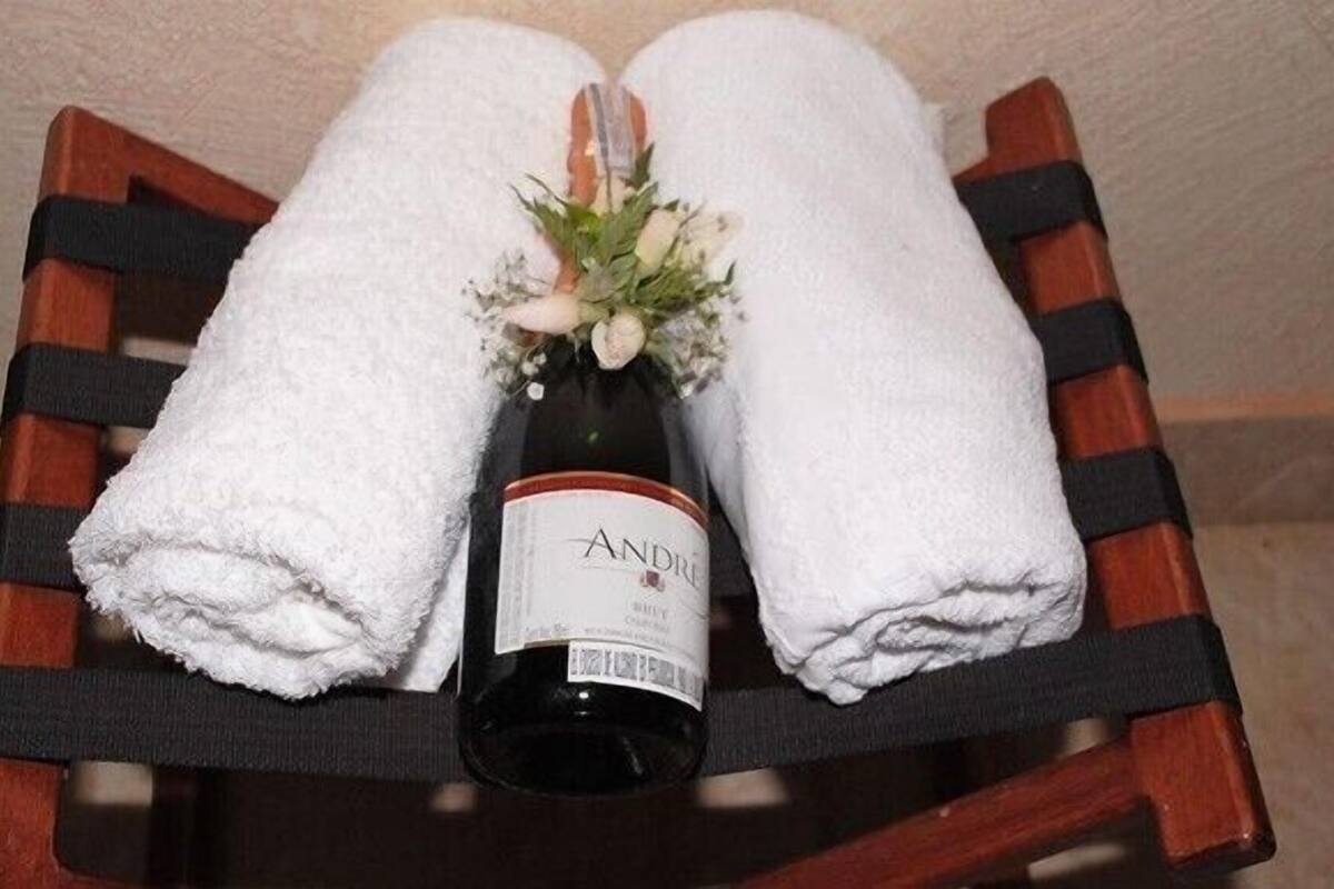 honeymoon double room | 1 bedroom, free wifi, bed sheets