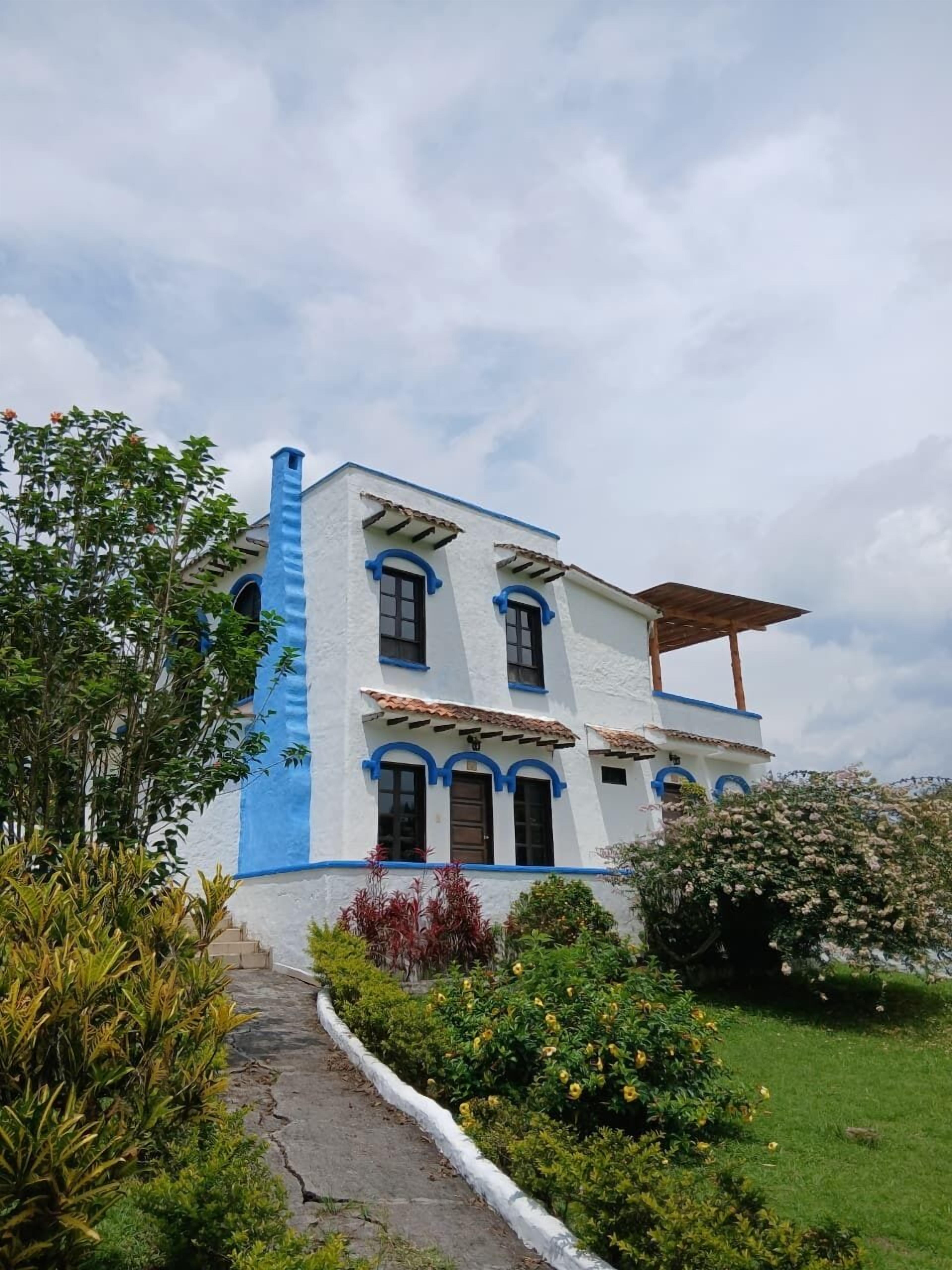 Family Quadruple Room | Free WiFi, bed sheets