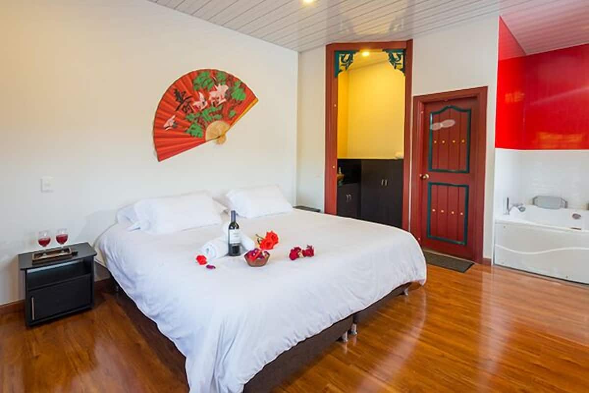 Honeymoon Double Room | Free WiFi, bed sheets