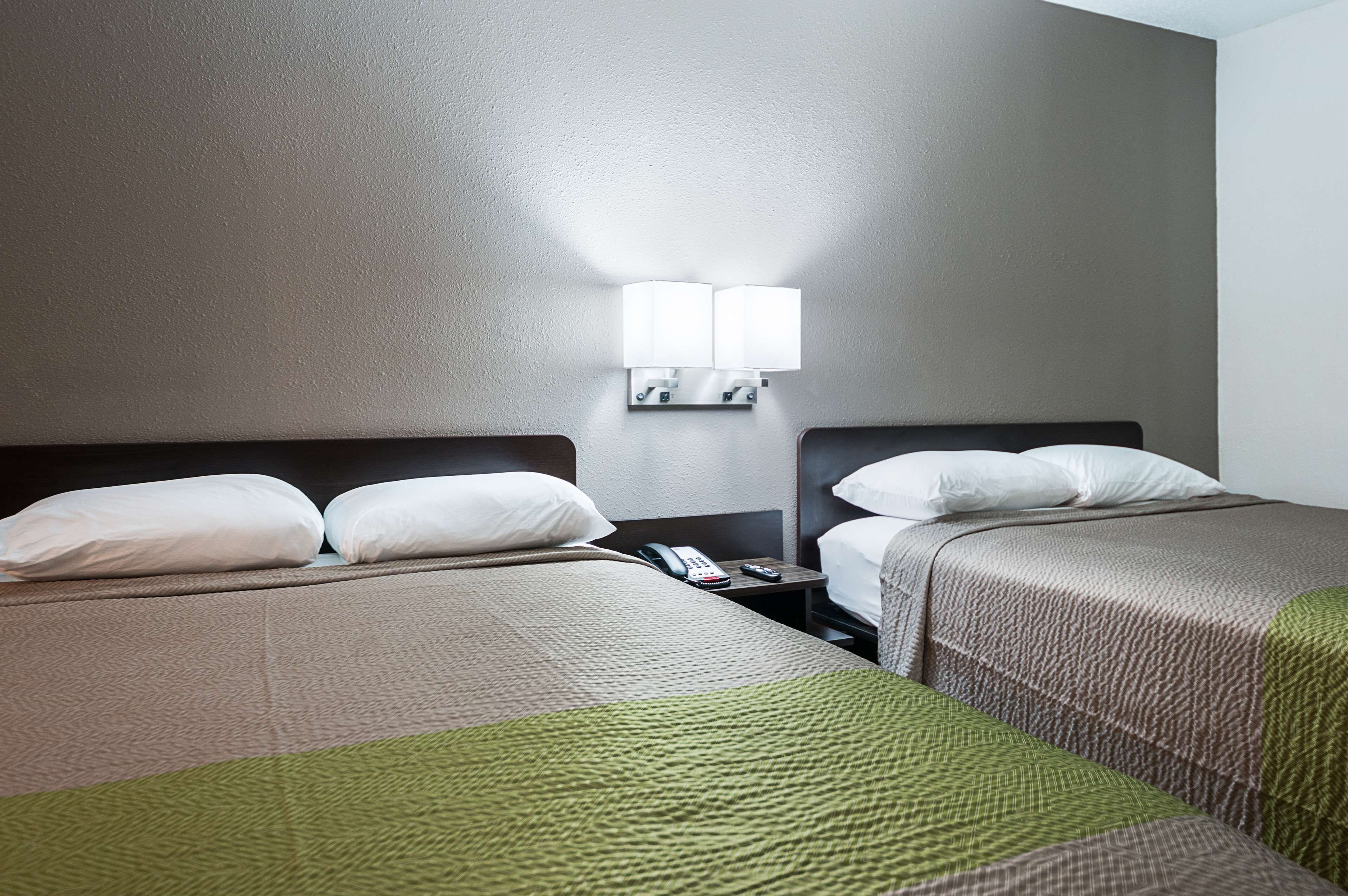 Schreibtisch, kostenloses WLAN, Bettwäsche, Rollstuhlgeeignet