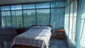 Room - Hotel Quinta Margarita (Galapagos Islands)