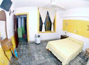 Room - Hotel San Lorenzo (Barra de Navidad)