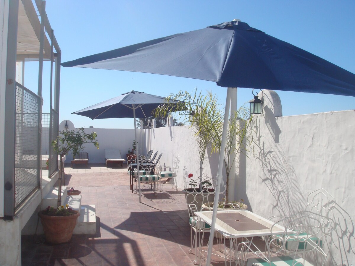 Una piscina cubierta
