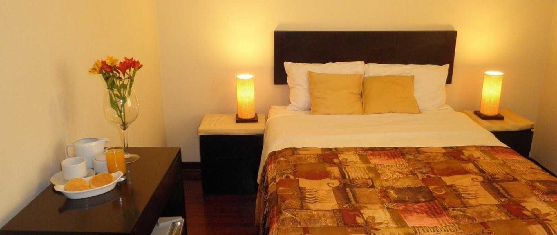 Desk, rollaway beds, free WiFi