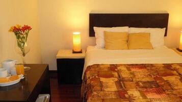Desk, rollaway beds, free WiFi